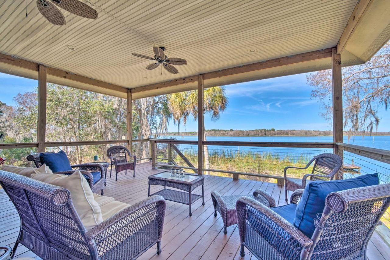 Lakefront Crystal River Home With Private Dock! Exterior photo